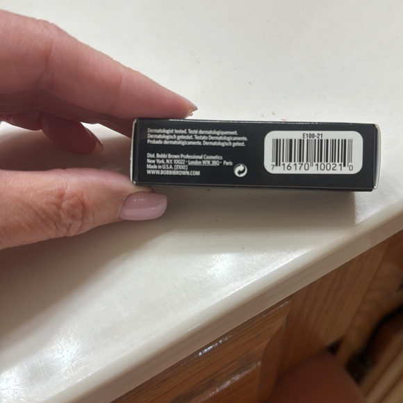 Bobby Brown lip color-PALE PINK 21 - Picture 6 of 6